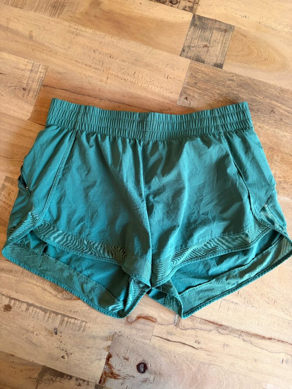 Athleta Mesh Racer Run 4" Short - Picture 1 of 4